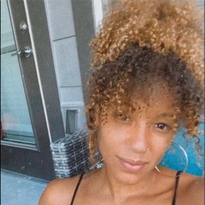 Meet your Posher, Melaney